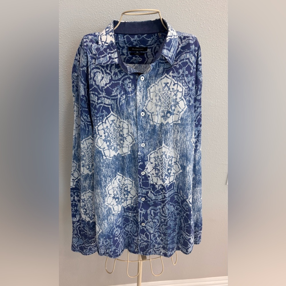 Bugatchi Blue And White Patterned Button-Up Shirt… - image 1